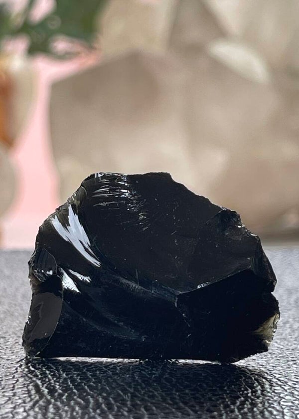 Zwarte Obsidiaan uit USA ruw, klein
