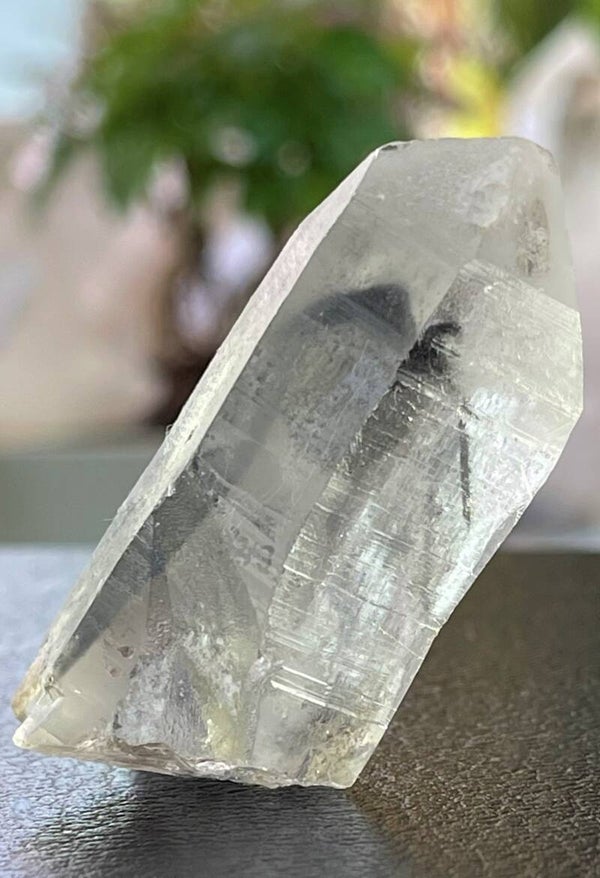 Tibetaanse Zwarte Fantoomkwarts punt uit Tibet, klein