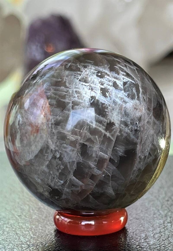 Zwarte Maansteen bol, medium 5,2cm