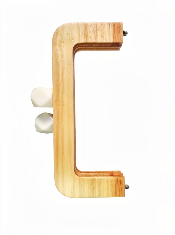 Chiusura di legno con calamita