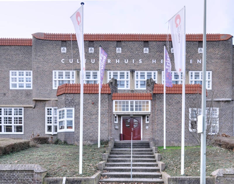 cultuurhuis-heerlen-standard-61wjlb.jpg