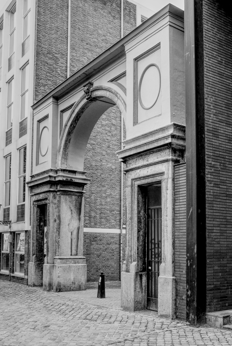 ingang-sphinx-fabriek-maastricht-standard.png