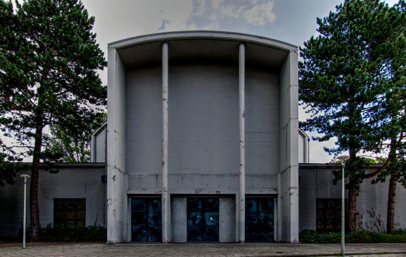 kerk-van-de-heilige-moeder-anna-standard.jpg