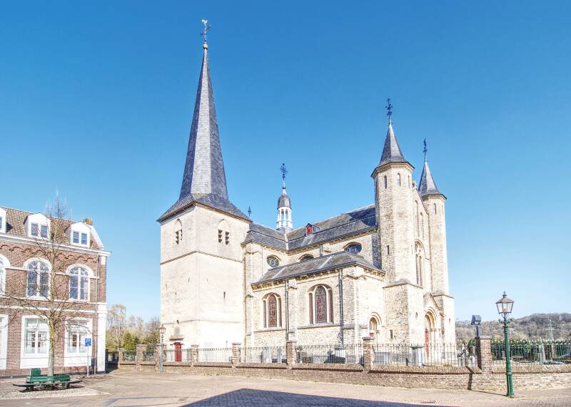 kerk-van-geulle-aan-de-maas-standard.jpg