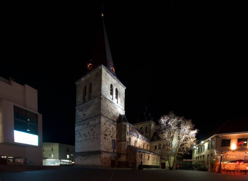 saint-pancratius-church-heerlen-nl_54303052340_o-standard.jpg