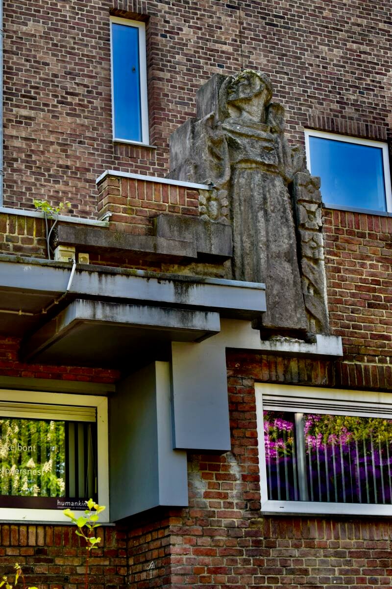 schoolgebouw-heerlen-standard-rgc4lm.jpg