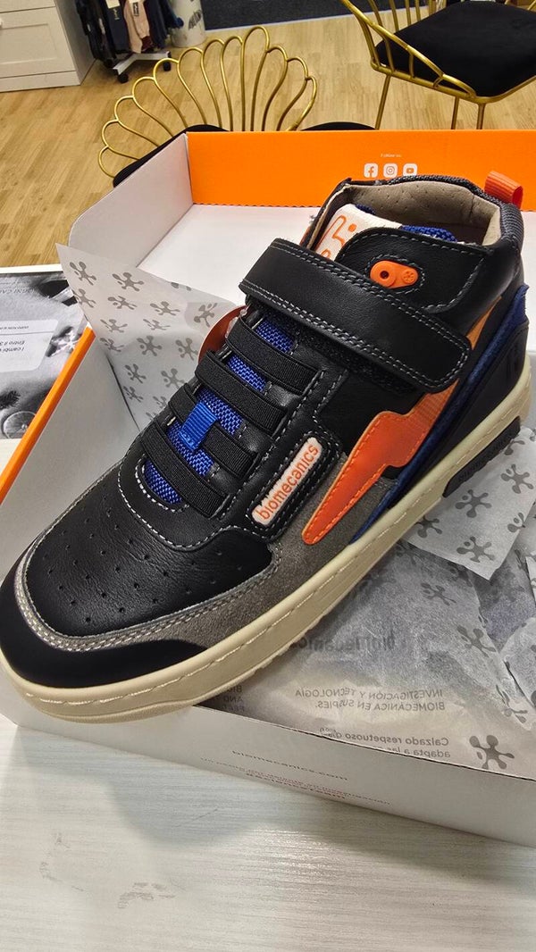 Sneakers biomecanics