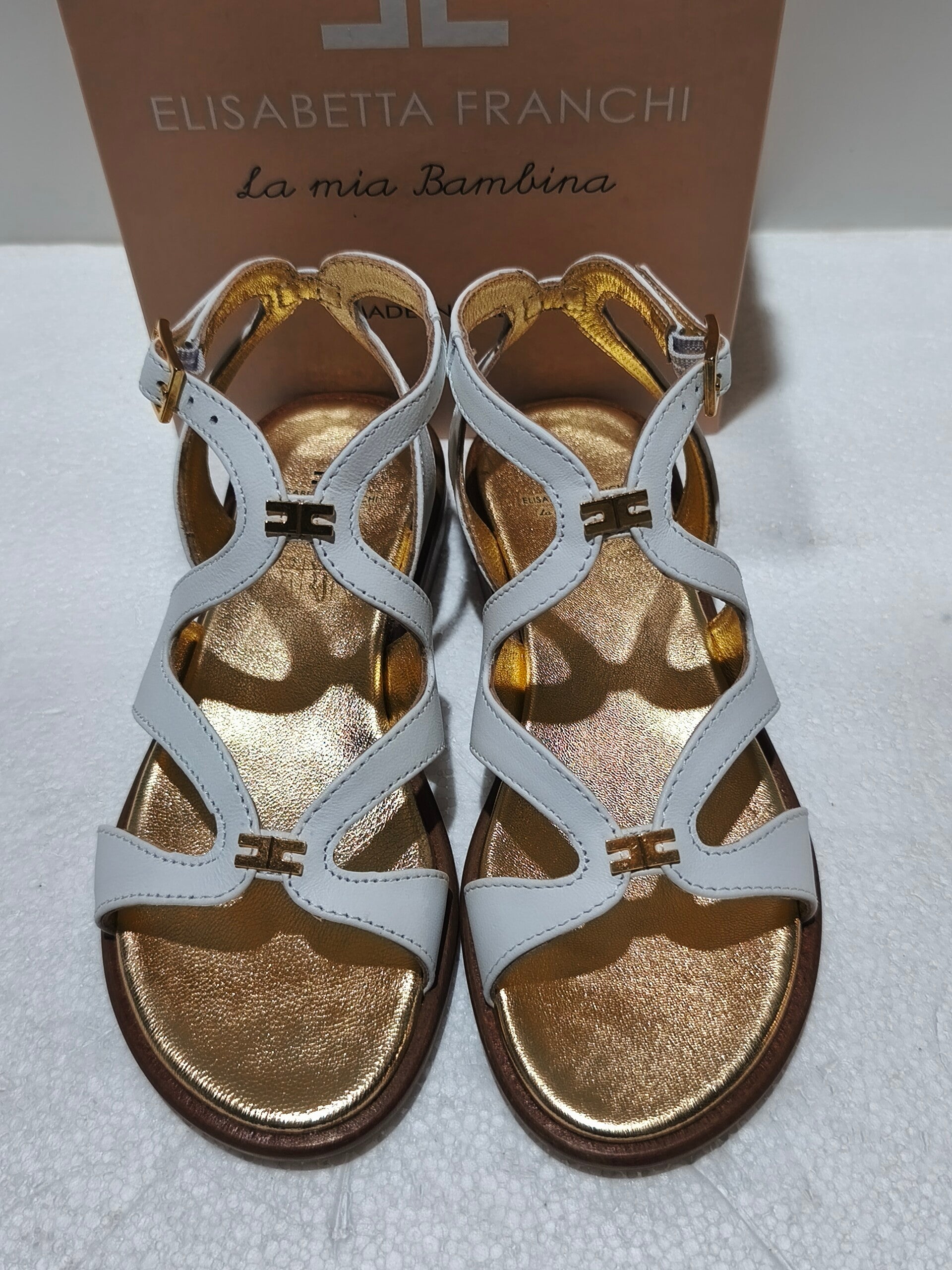Elisabetta Franchi "La mia Bambina" – Sandalo Flat Bianco e Oro