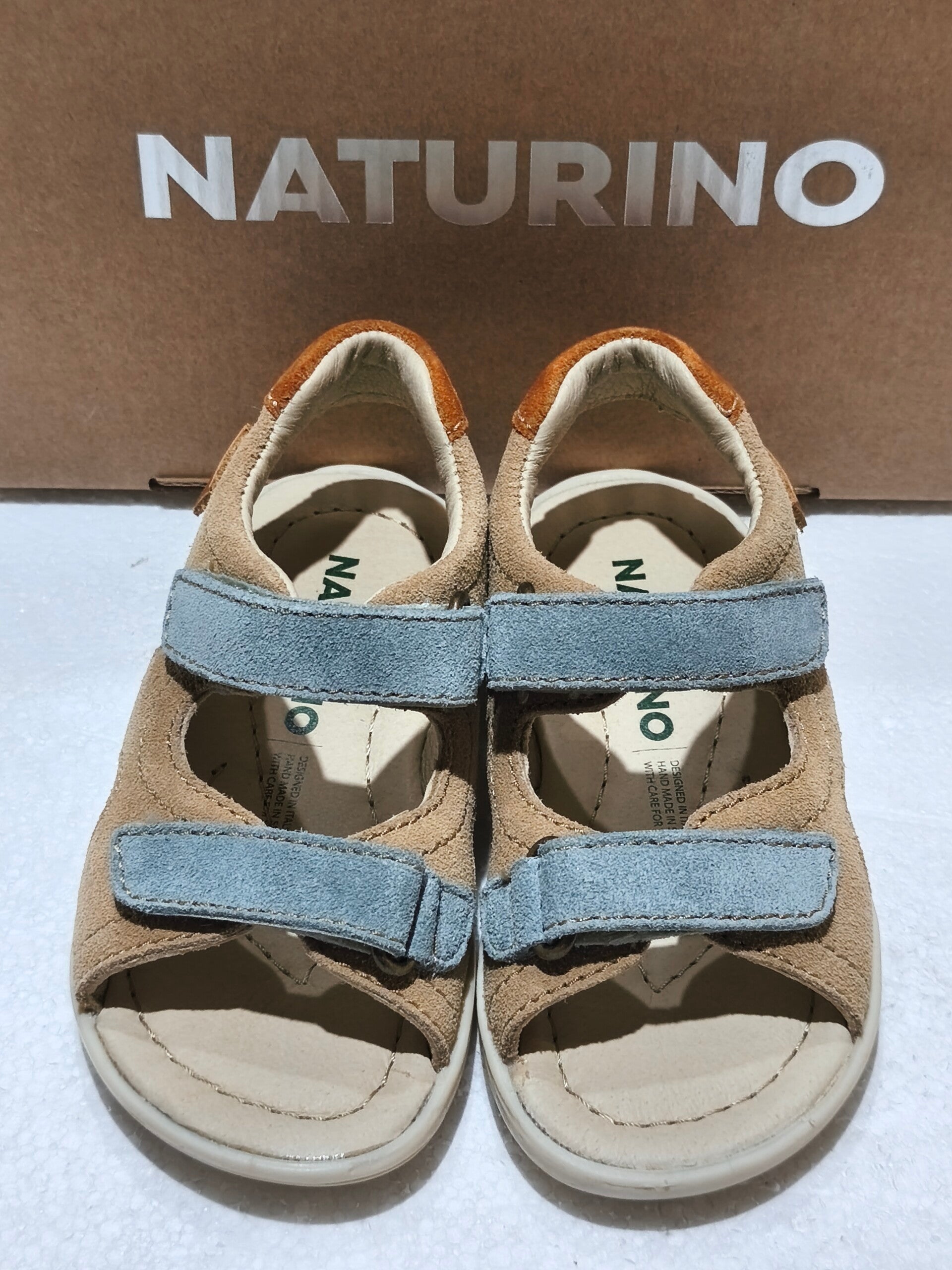 Sandalo primo passo in suede Naturino da bambino