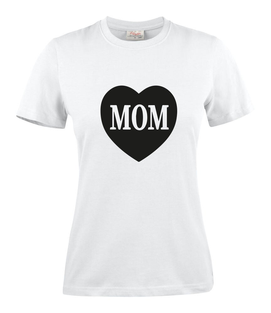 t-shirt mom 7