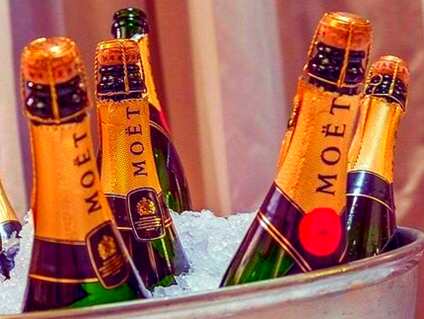 Champagne arrangement