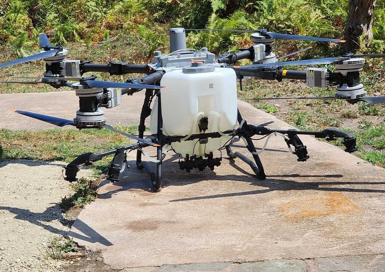 Drone agricole de pulvérisation utilisé par Pierre-Paul Catoni