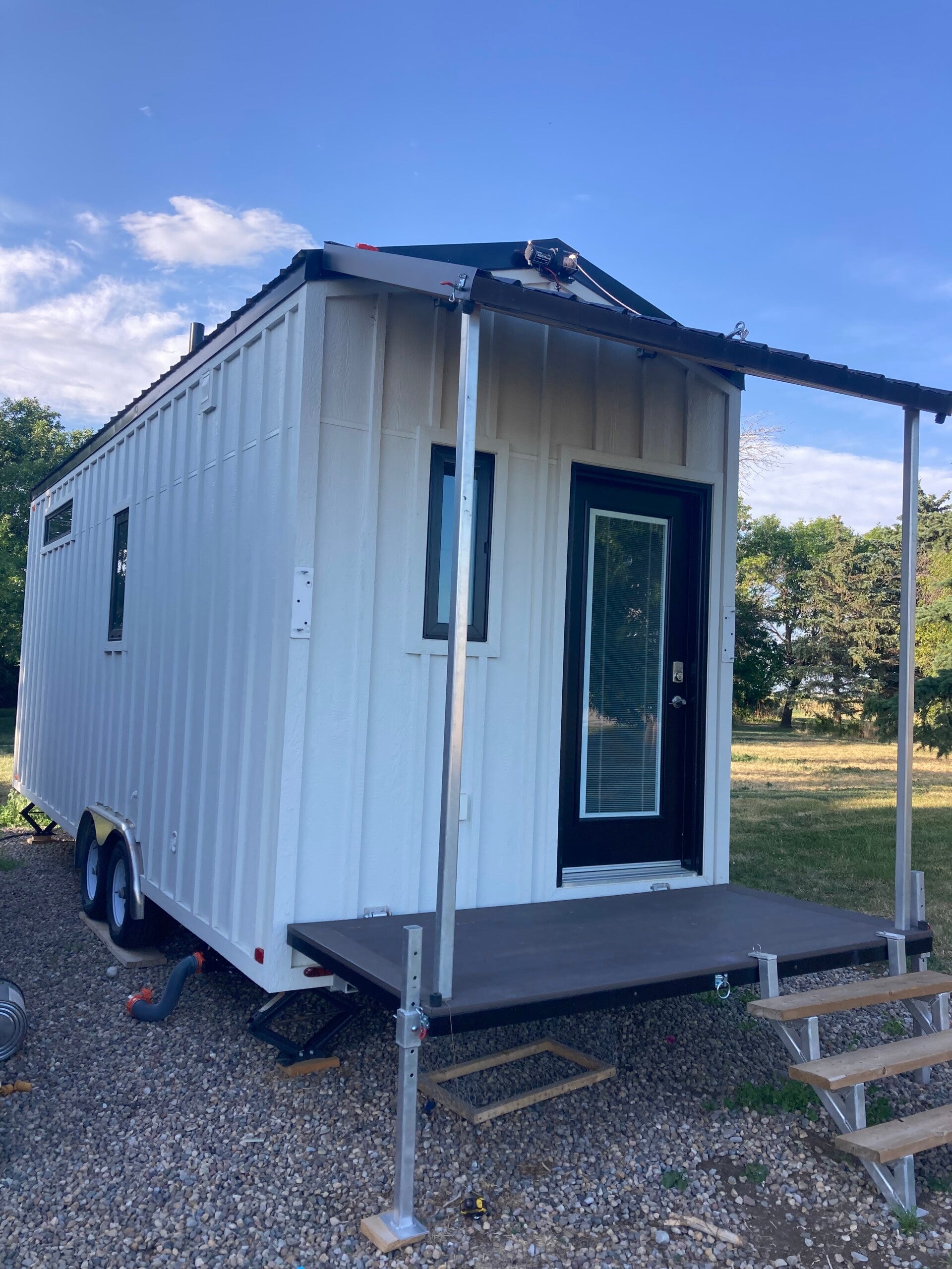 2022 25’ aluminum tiny home