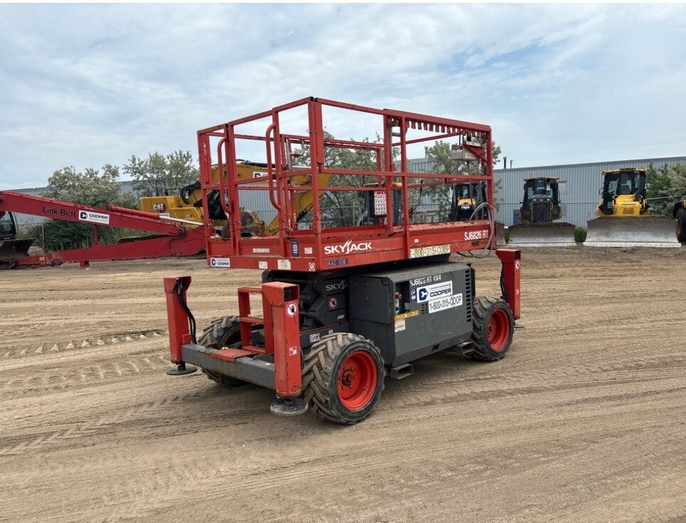 2018 skyjack 6826 RT 4x4 diesel