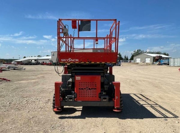 2012 skyjack 8841 RT scissor lift