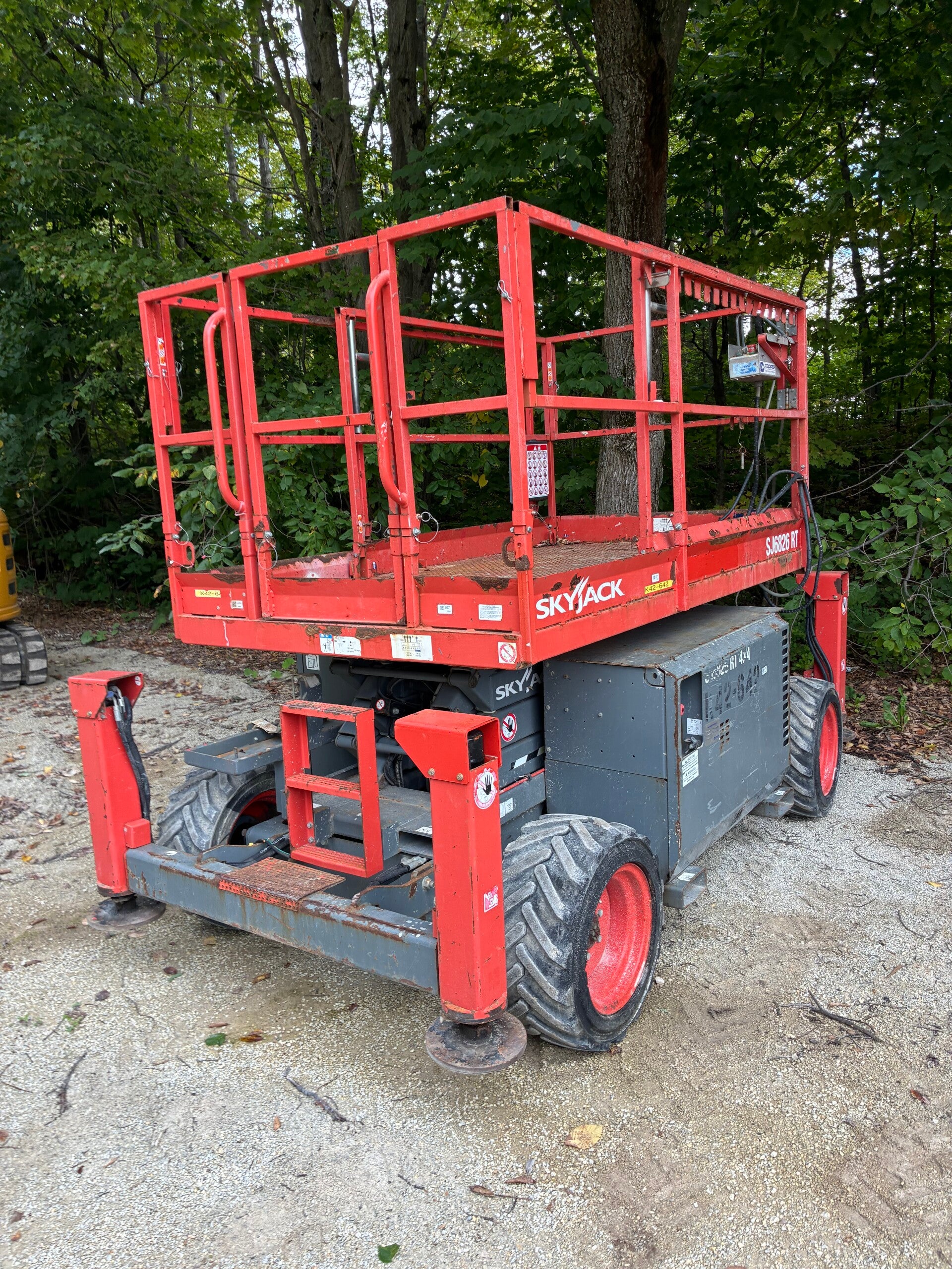 2018 skyjack 6826 RT scissor lift