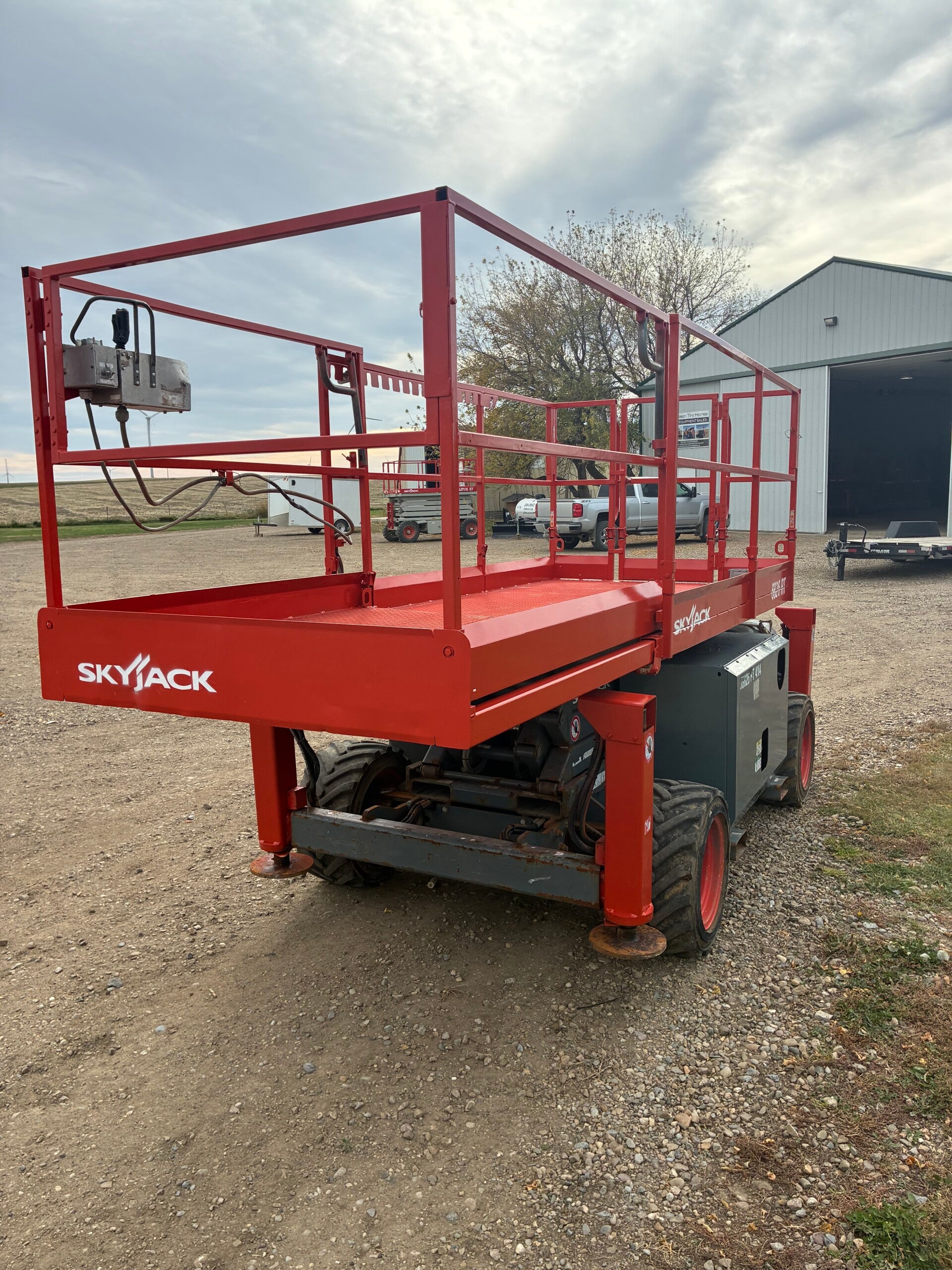2018 skyjack 6826 RT scissor lift