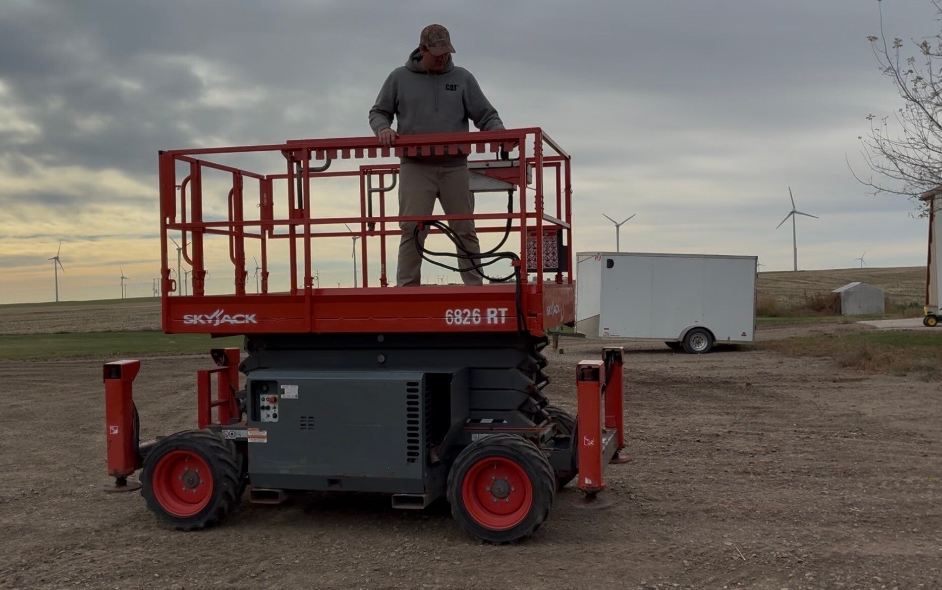 2018 skyjack 6832 RT scissor lift