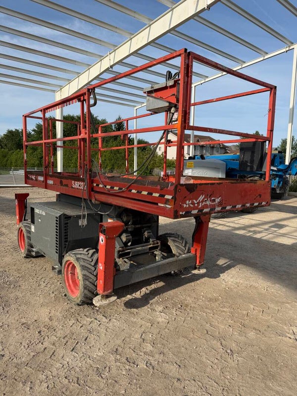 2016 skyjack 6832 RT