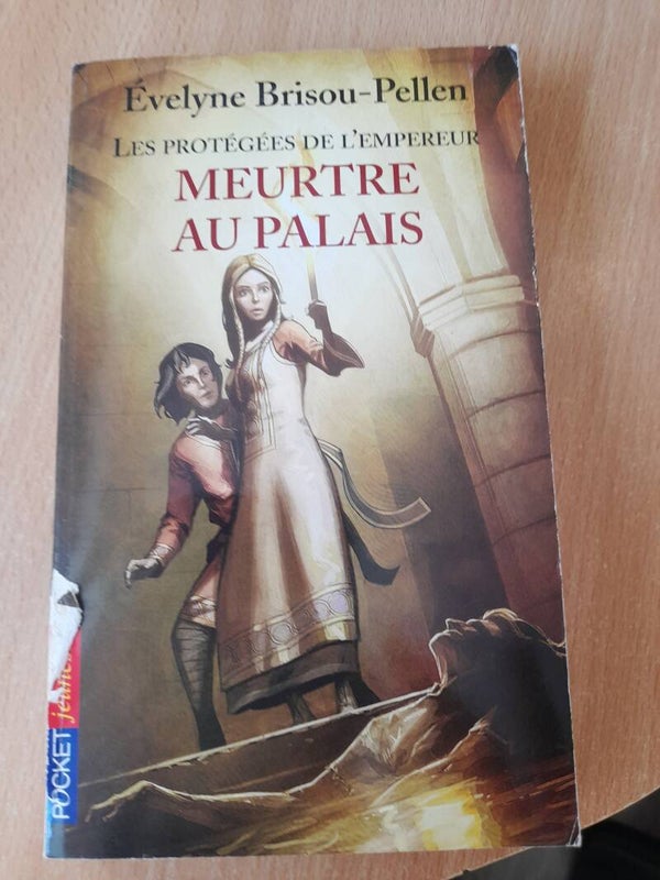 Les protégées de l'empereur : Meurtre au palais - Evelyne Brisou- Pellen  - Pocket jeunesse -2007