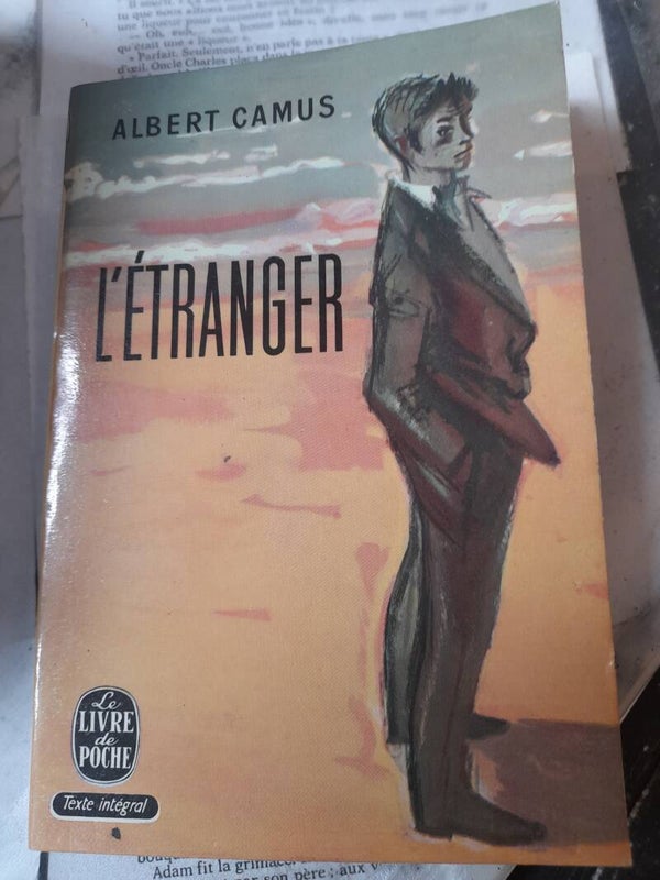 L'étranger - Albert Camus - le livre de poche - 1967