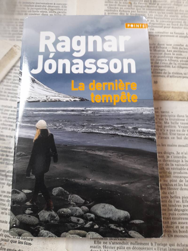 La dernière tempête - Ragnar Jonassson - Points - 2022  Islande