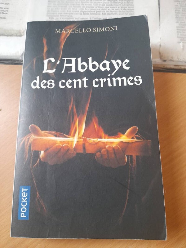 L'abbaye des cent crimes - Marcello Simoni - Pocket - 2018  Italie