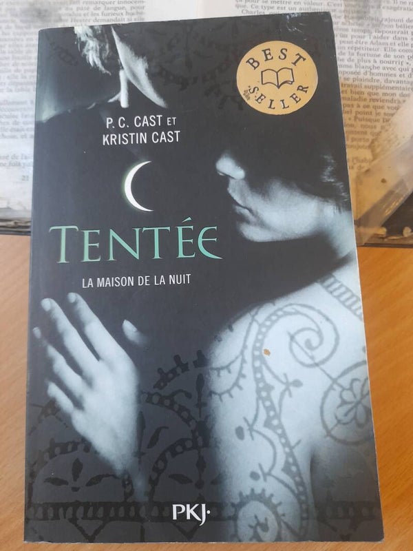 Tentée La maison de la nuit - P.C. Cast - PKJ -  2015
