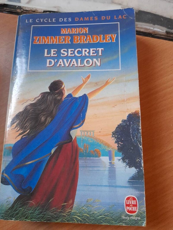 Les brumes d'Avalon T3 le secret d4avalon - marion Zimmer Bradley - Le livre de poche -  1998