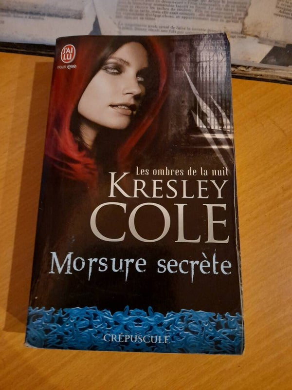 Les ombres de la nuit : Morsure secrète - Kresley Cole - J'ai lu  -2010