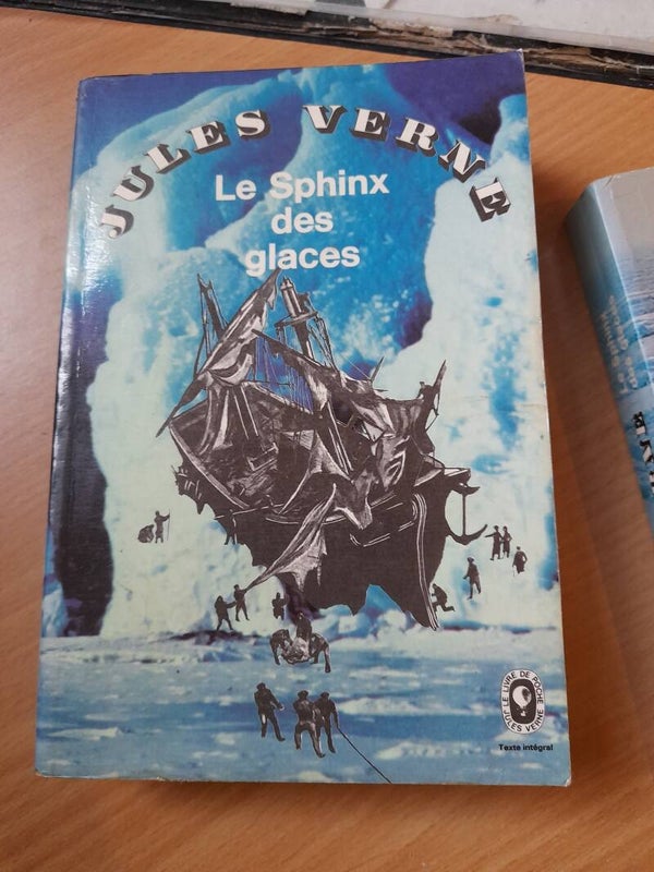 Le sphinx des glaces -Jules Verne - le livre de poche -1970