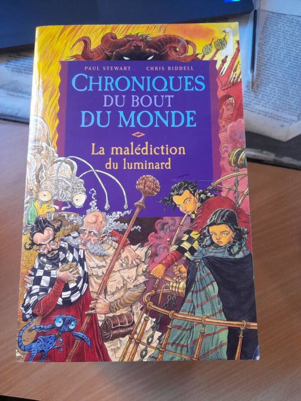 Chroniques du bout du monde T1 La malédiction du Luminard -Paul Steward et Chris Riddell - Milan - 2006