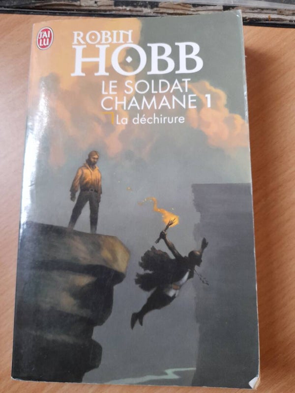Le soldat Chamane T1 La déchirure - Robin Hobb - j'ai lu  - 2007