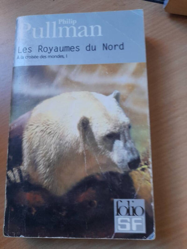 Les royaumes du nord T1 A la croisée des mondes - Philip Pullman - folio SF - 2003