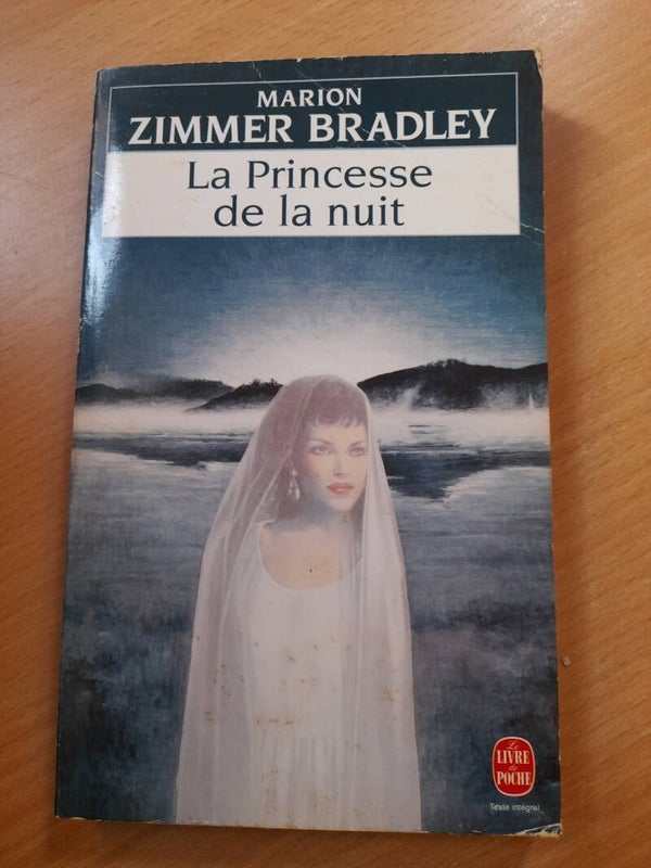 La princesse de la nuit- marion Zimmer Bradley - Le livre de poche -  1997