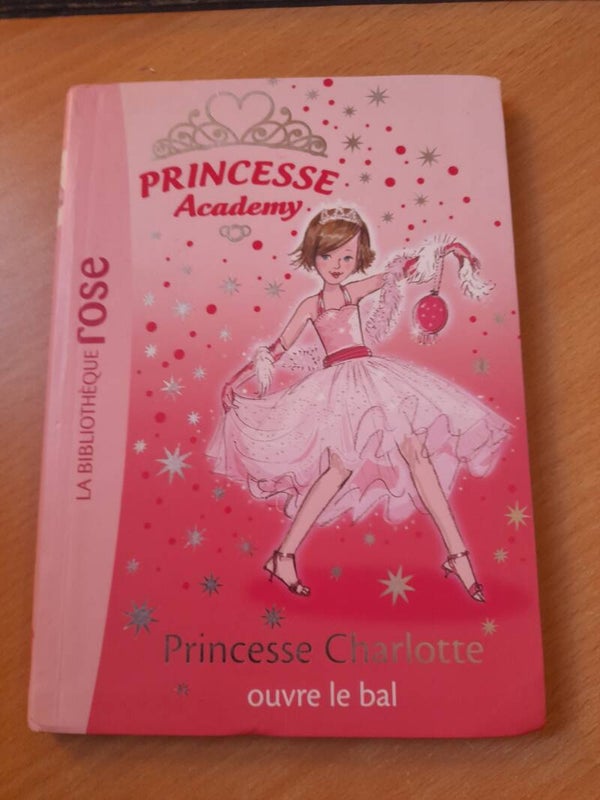 Princesse academy : Princesse charlotte ouvre le bal - Vivian french - 2011