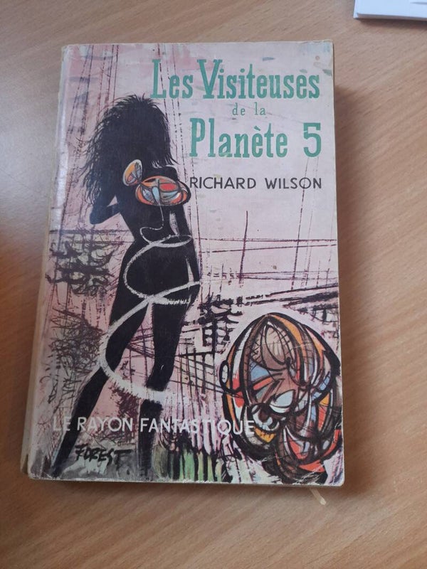 Les visiteuses de la planète 5 - Richard Wilson -Hachette le rayon fantastique - 1962