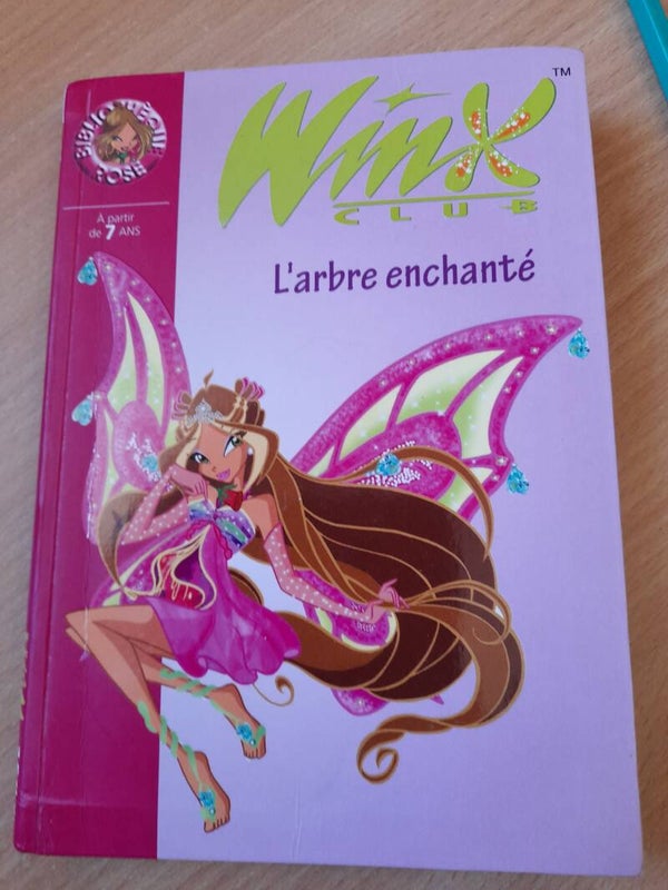 Winx club : T20 l'arbre enchanté - bibliothèque rose- 200m