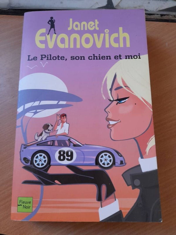 Le pilote, son chien et moi -  Janet Evanovich -  Fleuve noir - 2007