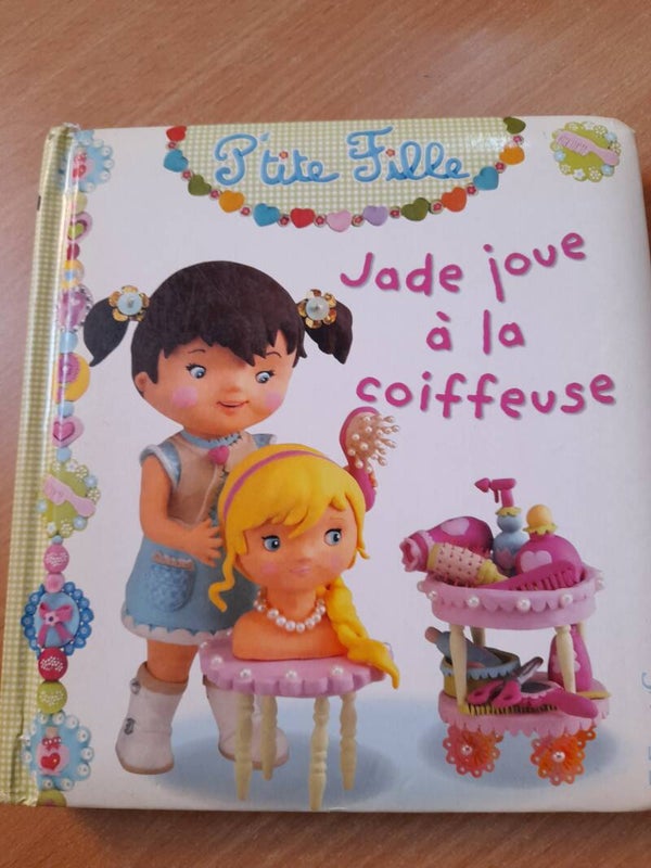 P'tite fille T10 : Jade joue à la coiffeuse - Fleurus - 2011