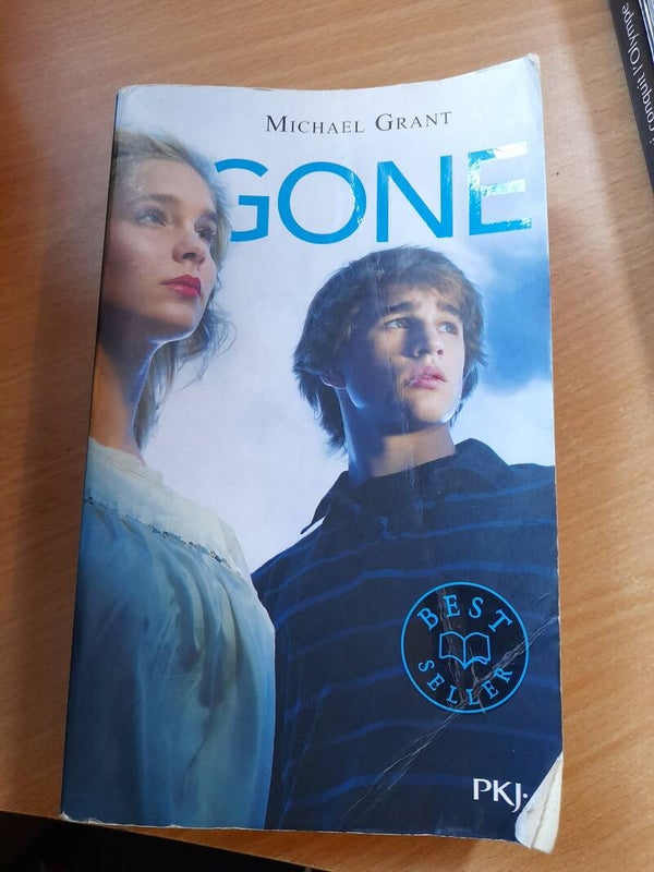 Gone  - Michael Grant - PKJ- 2014