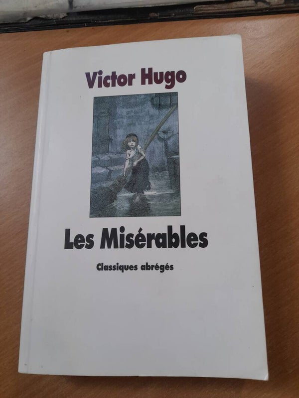 Les misérables  classique abrégé - Victor Hugo - L'école des loisirs - 2008