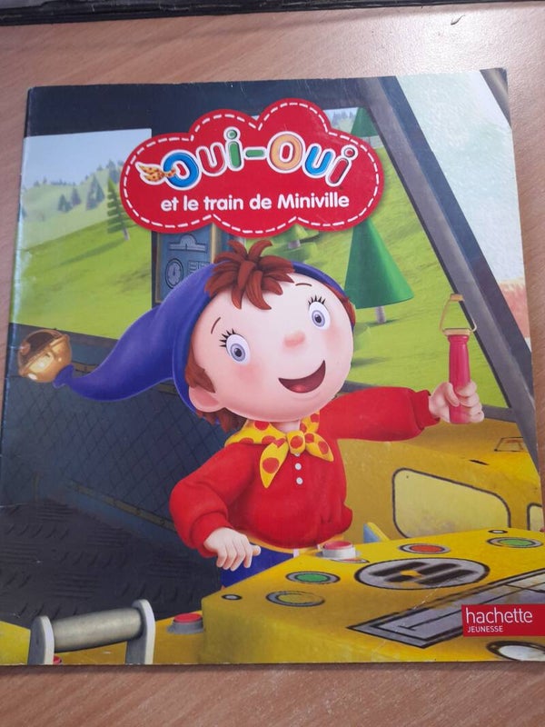 oui-oui et le train de Miniville - Hachette jeunesse - 2013