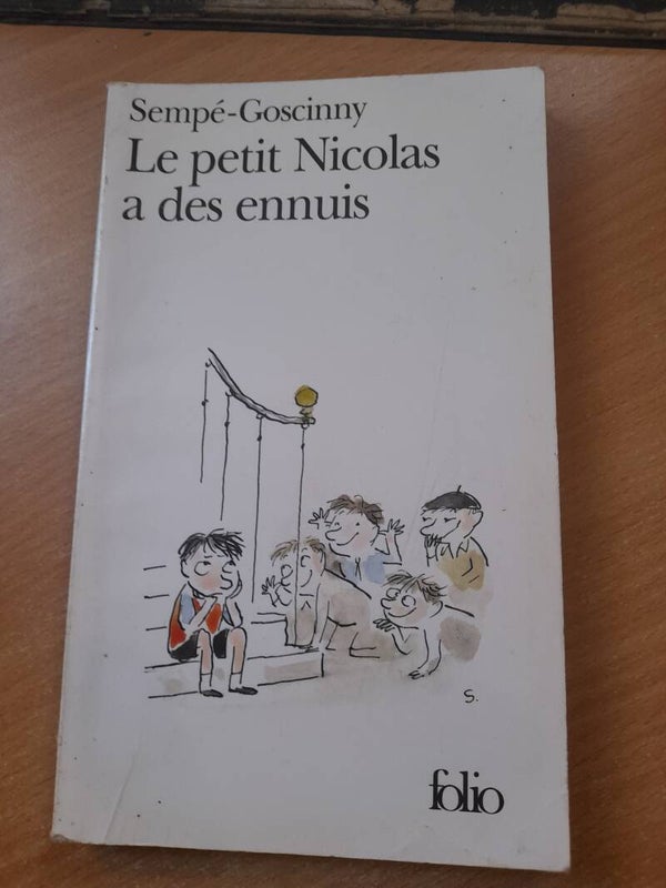 Le petit Nicolas a des ennuis - Sempé/Goscinny - Folio -2003 99 ans