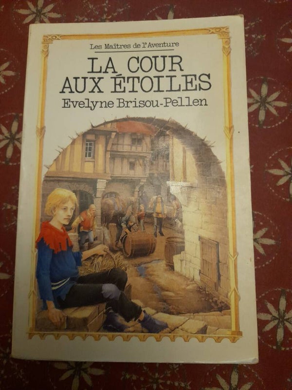 La cour aux étoiles  - Evelyne Brisou-Pellen  - rageot Hatier - 1989 a partir de 10 ans