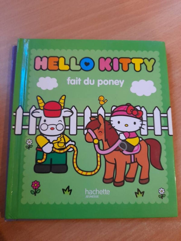 Hello Kitty fait du poney  - Hachette Jeunesse - 2015