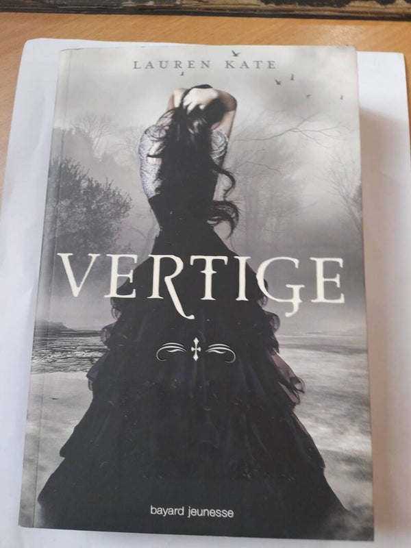 Vertige - Lauren Kate - Bayard jeunesse - 2011