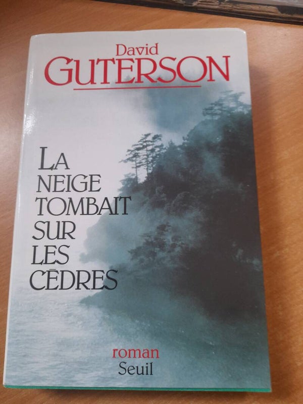 La neige tombait sur les cèdres - David Guterson - Seuil - 1996