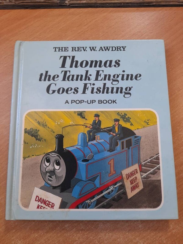 Thomas the tank engine goes fishing a pop-up book - The RV. W. Awdry -1983