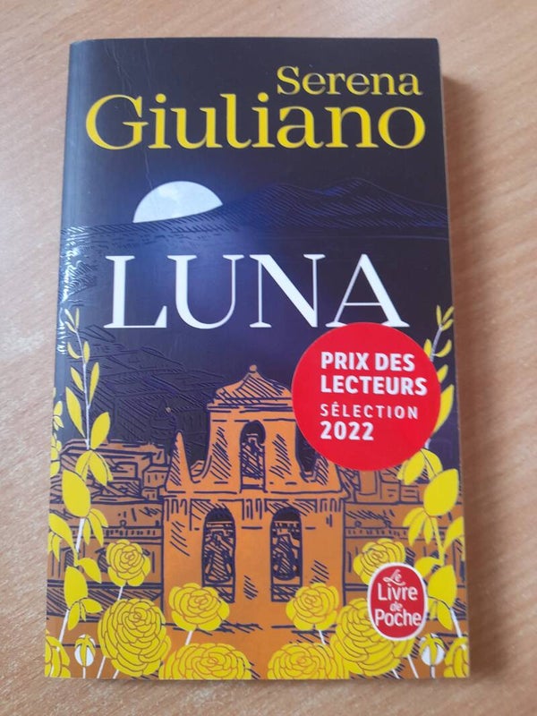 Luna - Serena Giuliano - Le livre de poche - 2022 Italie